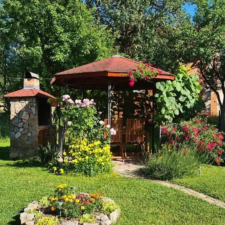 Apartmán Bivium Otočac Exteriér fotografie