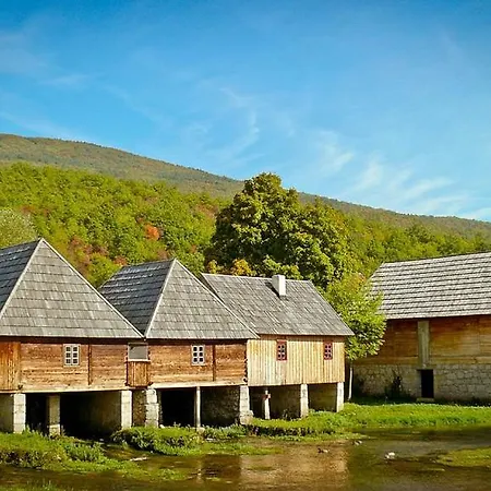 Apartmán Bivium Otočac Exteriér fotografie